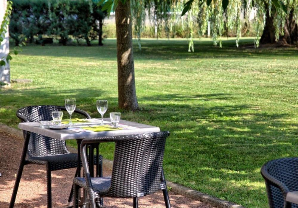 Hotel Platanes - Kb Hotel Group Etauliers المظهر الخارجي الصورة