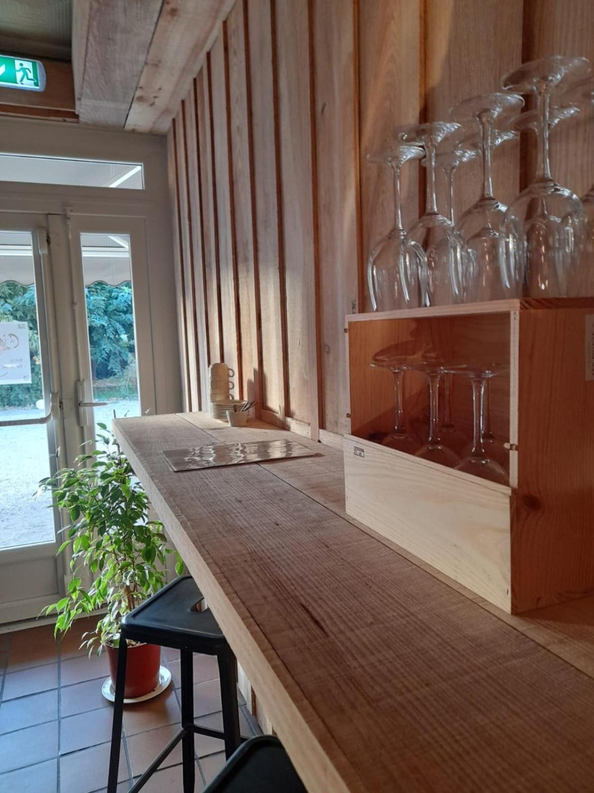 Hotel Platanes - Kb Hotel Group Etauliers المظهر الخارجي الصورة