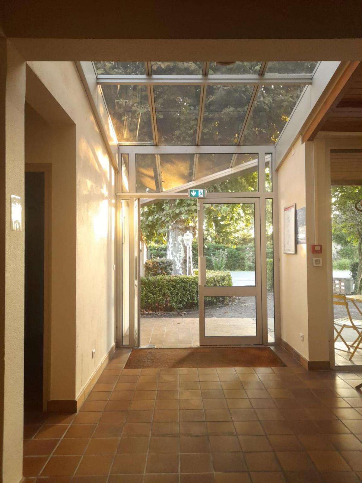 Hotel Platanes - Kb Hotel Group Etauliers المظهر الخارجي الصورة