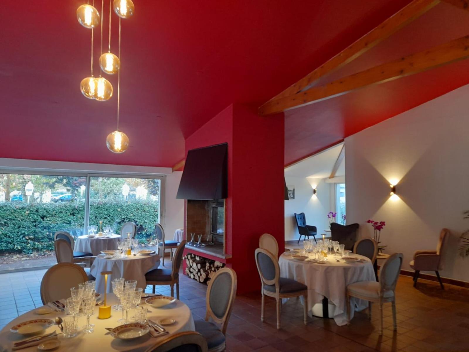 Hotel Platanes - Kb Hotel Group Etauliers المظهر الخارجي الصورة
