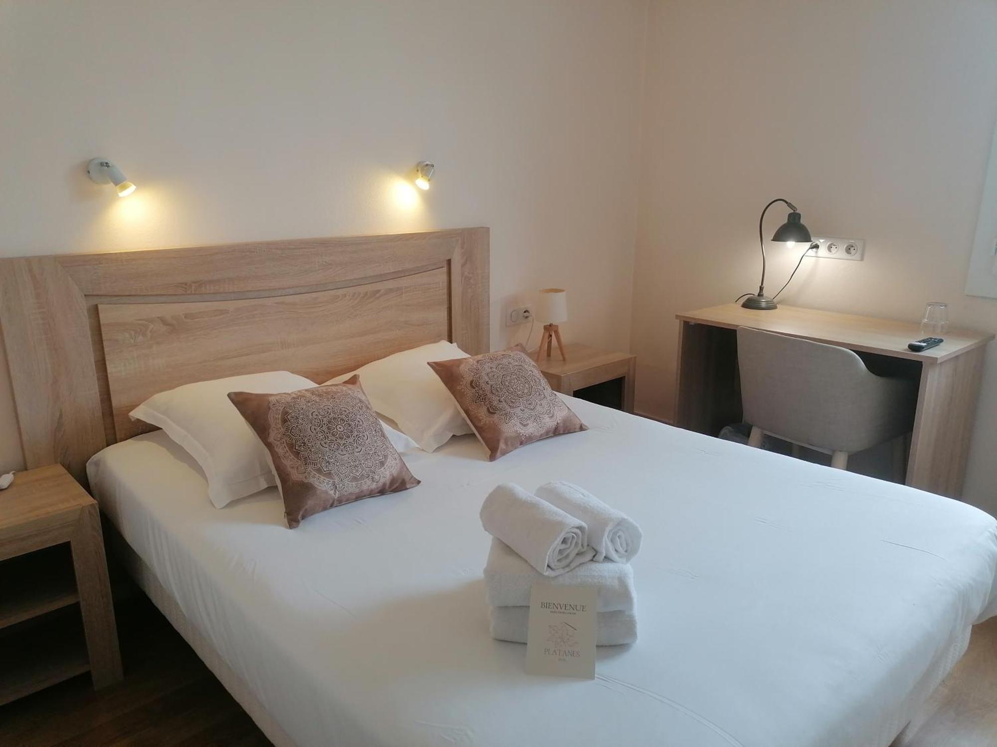 Hotel Platanes - Kb Hotel Group Etauliers المظهر الخارجي الصورة