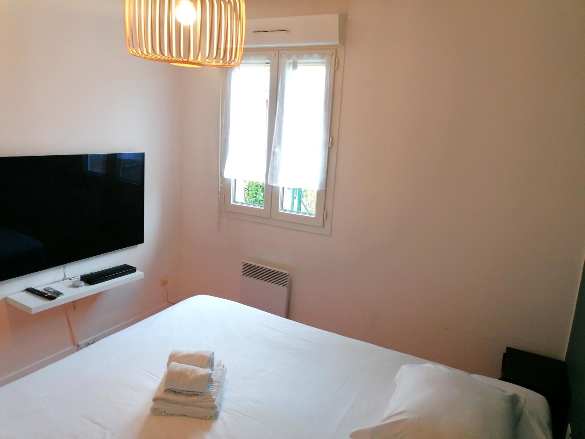 Hotel Platanes - Kb Hotel Group Etauliers المظهر الخارجي الصورة